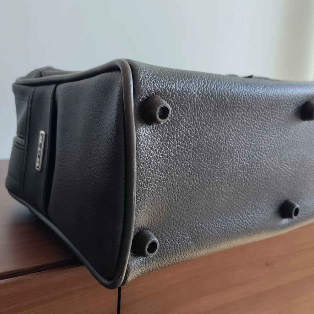 American Tourister Black Leather Briefcase